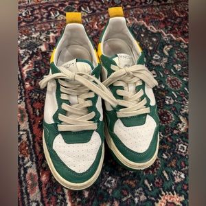 Oncept Phoenix Sneakers